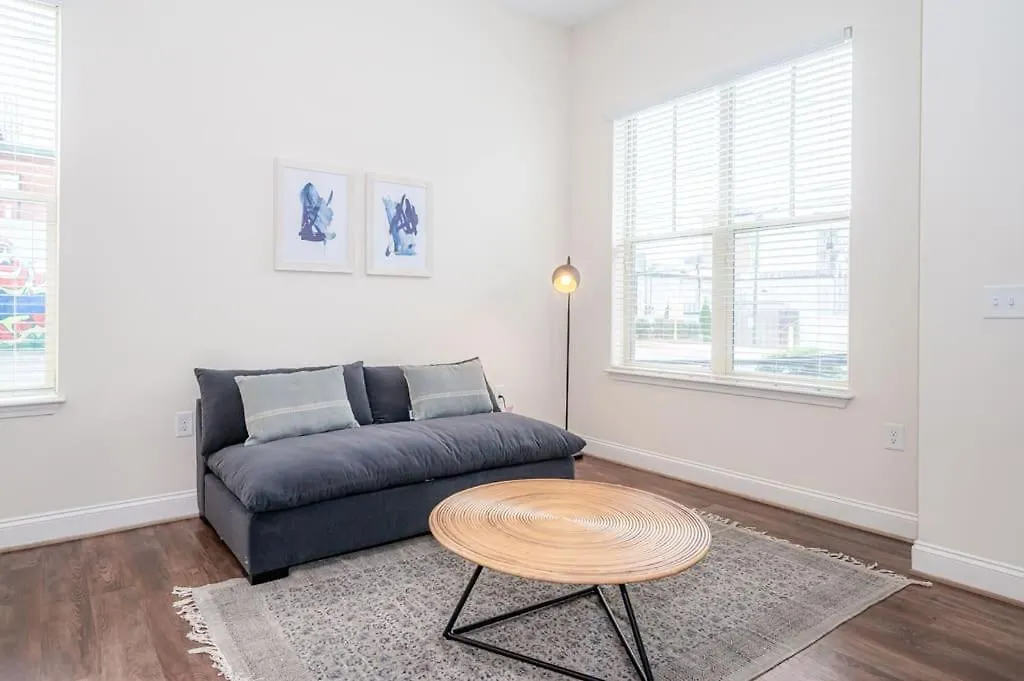 Laid Back 1Br W Comfy Living Room And Bar Charlotte 0*,  United States