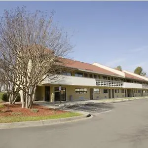Motel Royal, Charlotte