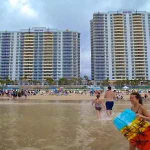 Ocean Walk 2 Bedroom A0819 Holiday home Daytona Beach